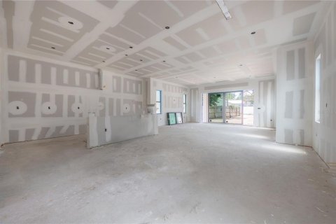 House in Tampa, Florida 5 bedrooms, 314.1 sq.m. № 1749609 - photo 9