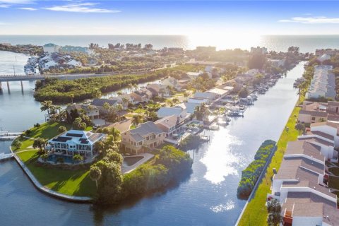Casa en venta en Indian Rocks Beach, Florida, 5 dormitorios, 270.35 m2 № 1770995 - foto 10
