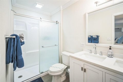 Casa en venta en Indian Rocks Beach, Florida, 5 dormitorios, 270.35 m2 № 1770995 - foto 23