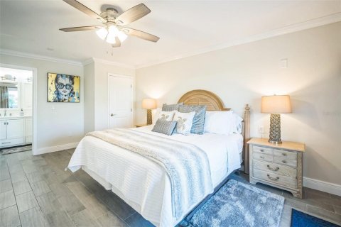 Casa en venta en Indian Rocks Beach, Florida, 5 dormitorios, 270.35 m2 № 1770995 - foto 21