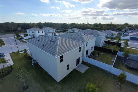 Casa en alquiler en Homestead, Florida, 5 dormitorios, 232.16 m2 № 2025897 - foto 27
