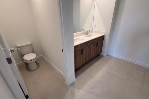 Casa en alquiler en Homestead, Florida, 5 dormitorios, 232.16 m2 № 2025897 - foto 17