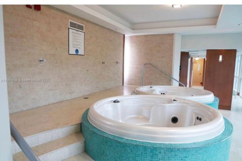 Appartement à louer à Miami, Floride: 1 chambre, 91.14 m2 № 1951815 - photo 27