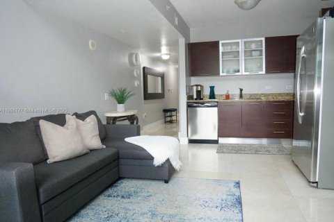 Appartement à louer à Miami, Floride: 1 chambre, 91.14 m2 № 1951815 - photo 3