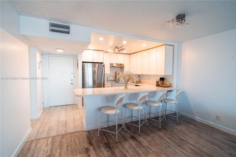 Copropriété à vendre à Hallandale Beach, Floride: 1 chambre, 72.46 m2 № 2013770 - photo 17