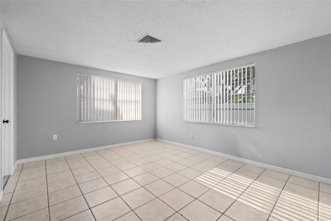 Villa ou maison à vendre à Port Richey, Floride: 3 chambres, 143.35 m2 № 1916007 - photo 21