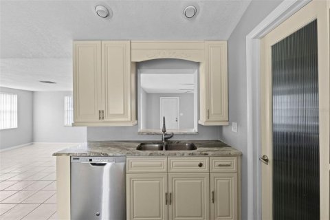 Villa ou maison à vendre à Port Richey, Floride: 3 chambres, 143.35 m2 № 1916007 - photo 14