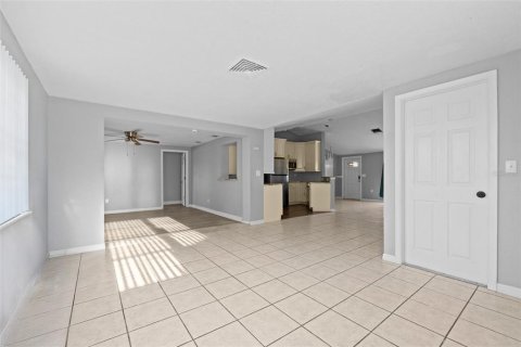 Villa ou maison à vendre à Port Richey, Floride: 3 chambres, 143.35 m2 № 1916007 - photo 18