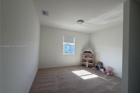 Снять в аренду виллу или дом в Пемброк-Пайнс, Флорида 3 спальни, № 2004949 - фото 15