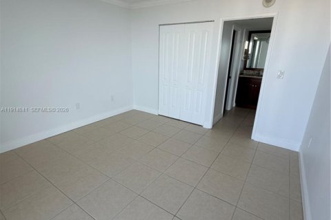 Снять в аренду кондоминиум в Авентура, Флорида 2 спальни, 101.45м2, № 2079410 - фото 8