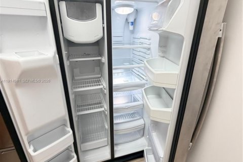 Снять в аренду кондоминиум в Авентура, Флорида 2 спальни, 101.45м2, № 2079410 - фото 6