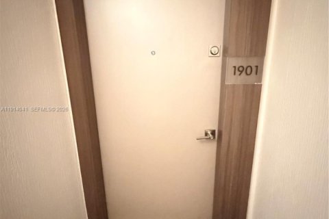 Снять в аренду кондоминиум в Авентура, Флорида 2 спальни, 101.45м2, № 2079410 - фото 2