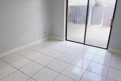 Appartement à louer à West Palm Beach, Floride: 3 chambres, 123.75 m2 № 2422179 - photo 12