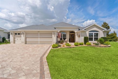House in The Villages, Florida 3 bedrooms, 190.54 sq.m. № 2375504