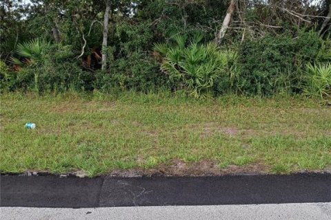 Land in Deltona, Florida № 2123617