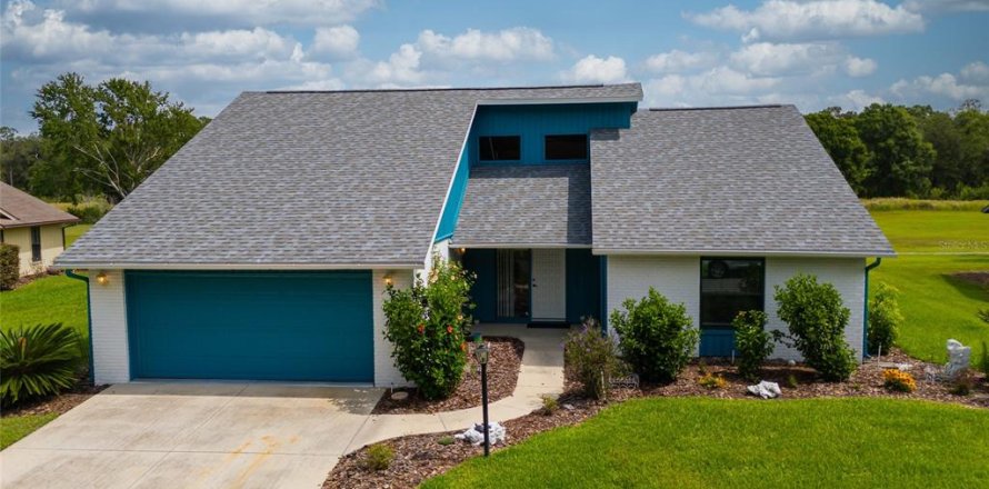 Casa en Dade City, Florida 2 dormitorios, 166.3 m2 № 1759924