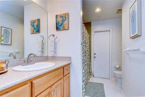 House in Tampa, Florida 4 bedrooms, 209.59 sq.m. № 2198936 - photo 29