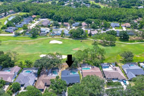 House in Tampa, Florida 4 bedrooms, 209.59 sq.m. № 2198936 - photo 4