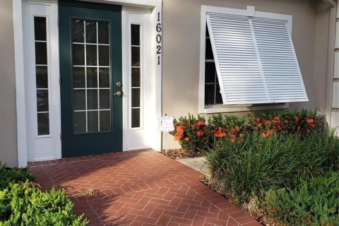 Commercial property in Lutz, Florida 761.8 sq.m. № 2213855 - photo 3