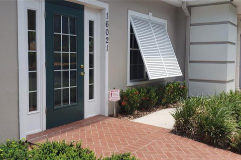 Commercial property in Lutz, Florida 761.8 sq.m. № 2213855 - photo 4
