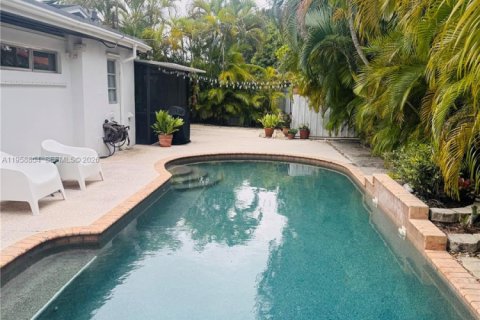 Villa ou maison à vendre à Miami, Floride: 3 chambres, 208.29 m2 № 2080578 - photo 29
