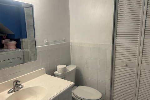 Снять в аренду виллу или дом в Хайалиа, Флорида 4 спальни, 195.09м2, № 1950532 - фото 10