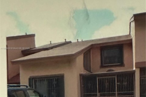 Снять в аренду виллу или дом в Хайалиа, Флорида 4 спальни, 195.09м2, № 1950532 - фото 19