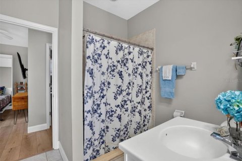 Casa en venta en Lakewood Ranch, Florida, 4 dormitorios, 217.39 m2 № 2401015 - foto 24