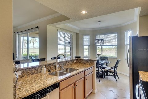 Condo in Bradenton, Florida, 2 bedrooms  № 1558467 - photo 10