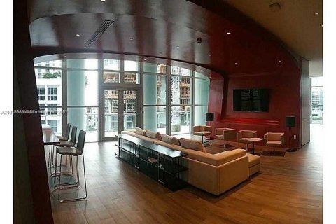 Condominio en venta en Miami, Florida, 1 dormitorio, 90.77 m2 № 1865436 - foto 11