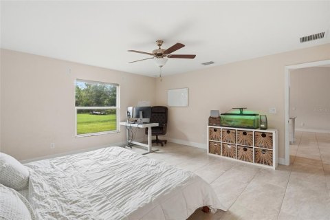 House in North Port, Florida 3 bedrooms, 133.5 sq.m. № 2210199 - photo 17