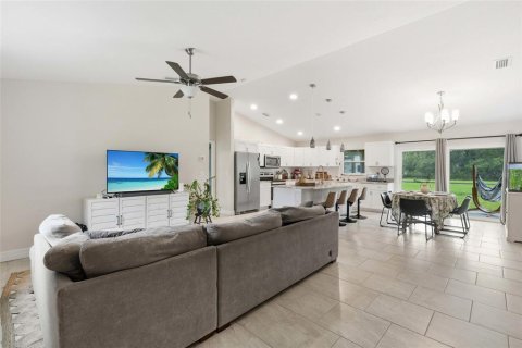 House in North Port, Florida 3 bedrooms, 133.5 sq.m. № 2210199 - photo 5