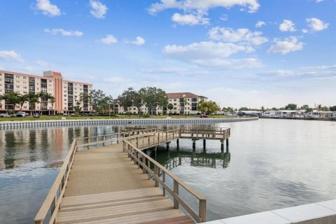 Condo in Clearwater, Florida, 1 bedroom  № 1888591 - photo 16