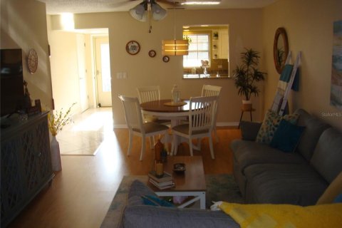 Condominio en venta en Clearwater, Florida, 1 dormitorio, 81.29 m2 № 1888591 - foto 28