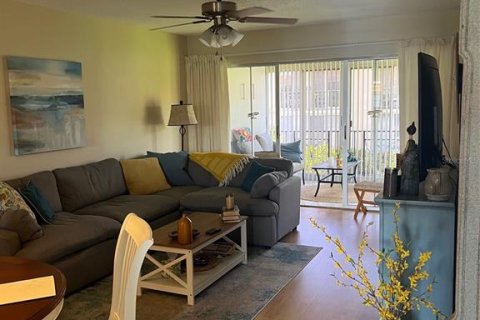 Condominio en venta en Clearwater, Florida, 1 dormitorio, 81.29 m2 № 1888591 - foto 3