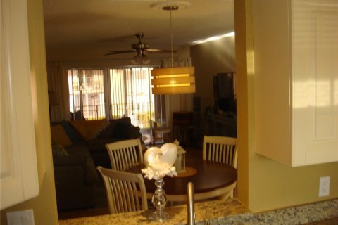 Condominio en venta en Clearwater, Florida, 1 dormitorio, 81.29 m2 № 1888591 - foto 26