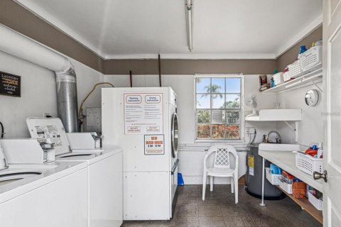 Condominio en venta en Clearwater, Florida, 1 dormitorio, 81.29 m2 № 1888591 - foto 19