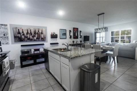 Touwnhouse à vendre à DeBary, Floride: 3 chambres, 146.79 m2 № 1904306 - photo 5