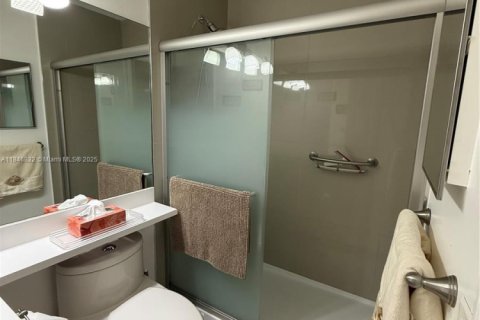 Touwnhouse à vendre à Hypoluxo, Floride: 2 chambres, 104.79 m2 № 1936799 - photo 19