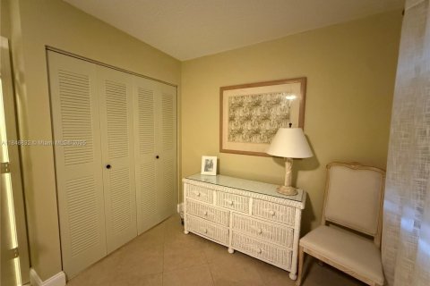 Touwnhouse à vendre à Hypoluxo, Floride: 2 chambres, 104.79 m2 № 1936799 - photo 24