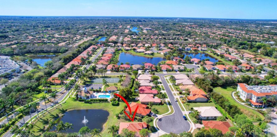 House in Boynton Beach, Florida 3 bedrooms, 213.58 sq.m. № 1038399