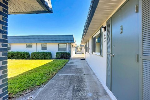 Condo in Sun City Center, Florida, 1 bedroom  № 2114814