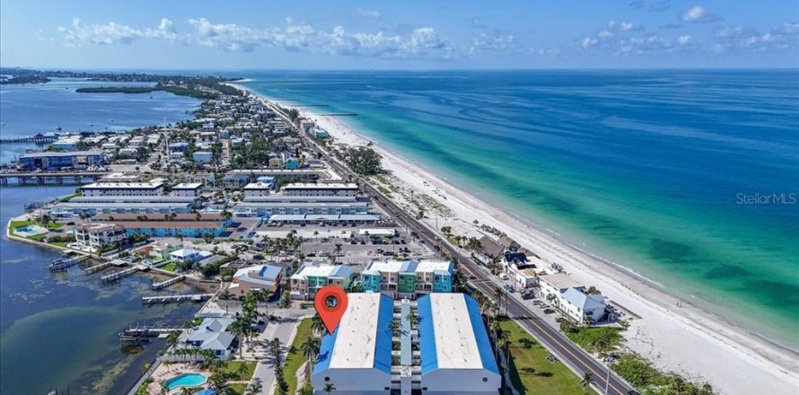 Condo à Bradenton Beach, Floride, 2 chambres  № 2333843