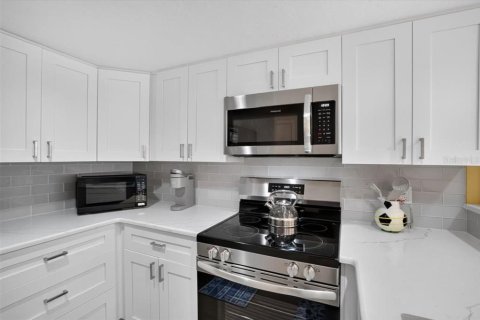 Copropriété à vendre à Bradenton Beach, Floride: 2 chambres, 125.33 m2 № 2333843 - photo 13