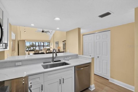 Copropriété à vendre à Bradenton Beach, Floride: 2 chambres, 125.33 m2 № 2333843 - photo 16