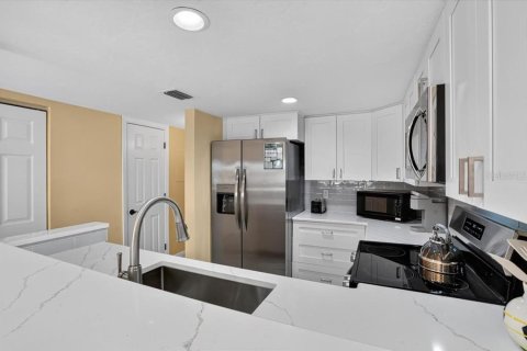 Copropriété à vendre à Bradenton Beach, Floride: 2 chambres, 125.33 m2 № 2333843 - photo 15