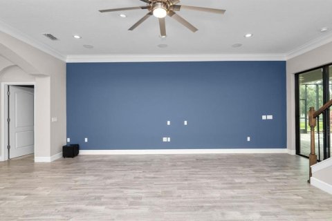 House in Lakeland, Florida 5 bedrooms, 389.73 sq.m. № 2215148 - photo 21