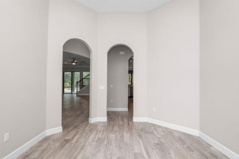 House in Lakeland, Florida 5 bedrooms, 389.73 sq.m. № 2215148 - photo 29