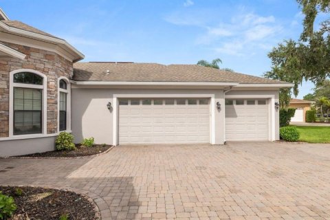 House in Lakeland, Florida 5 bedrooms, 389.73 sq.m. № 2215148 - photo 5