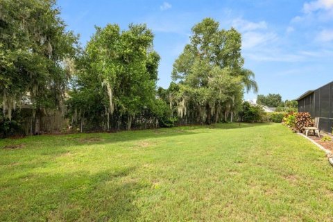 House in Lakeland, Florida 5 bedrooms, 389.73 sq.m. № 2215148 - photo 17